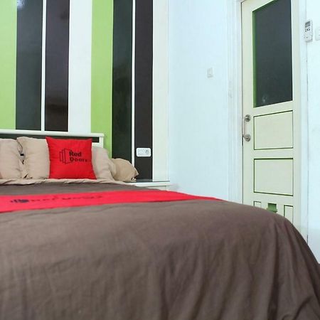 Reddoorz Plus @ Talaga Bodas Bandung Esterno foto